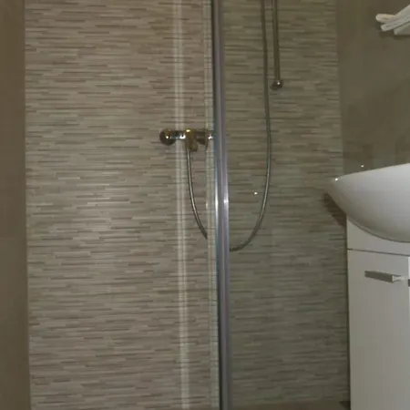 One Bedroom Venilia Ground * Lukoran